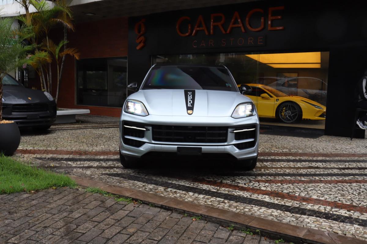 Cayenne Coupé Black  Edition